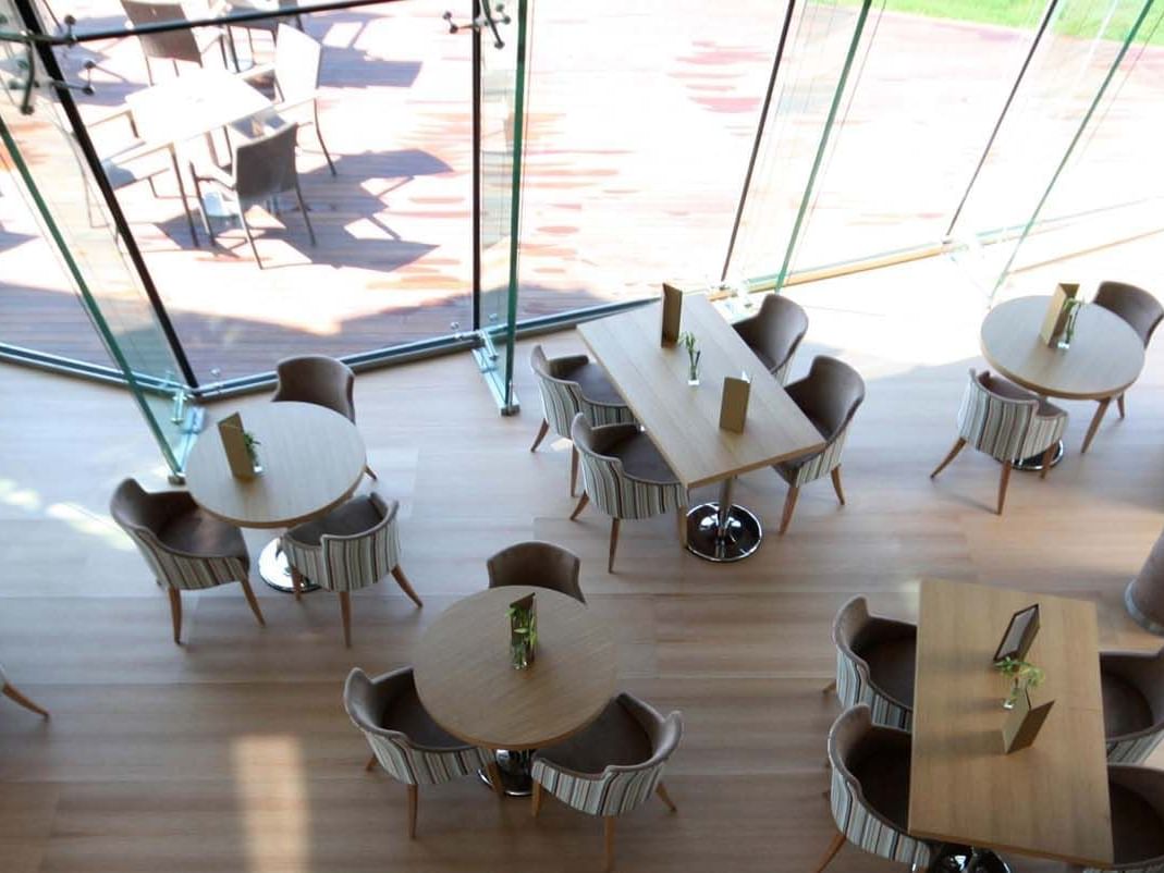 Top-up view of dining area & patio in Lobby Restaurant & Bar at Titanic Anadolu Gebze