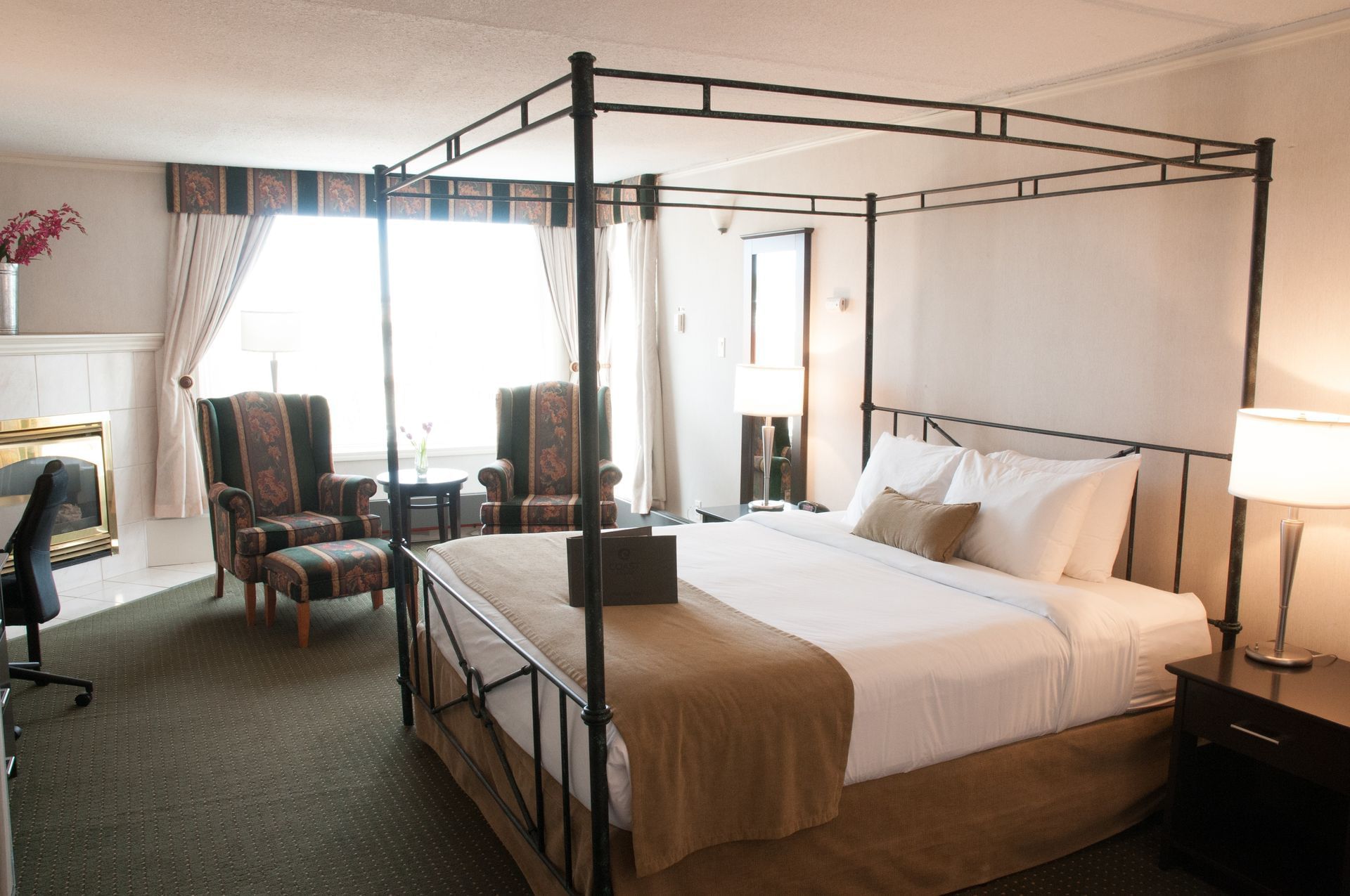 Coast High Country Inn - Premium King Room
