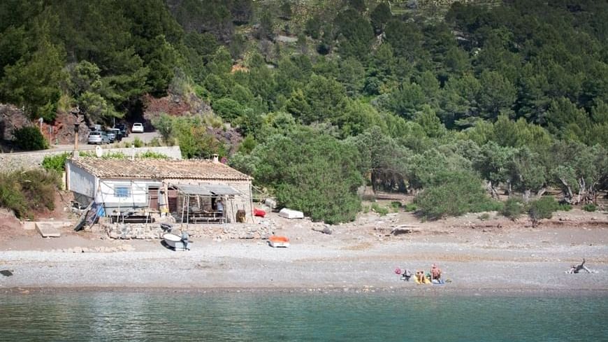 Porch of Cala Tuent