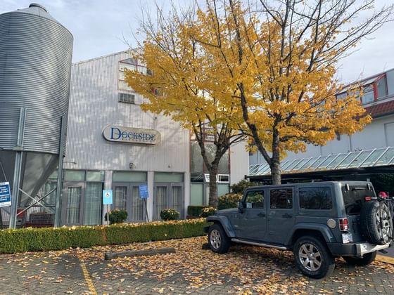 Jeep in Dockside restaurant parking at Granville Island Hotel