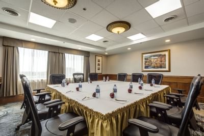 Business Meetings - Monte Carlo Inn Airport Suites