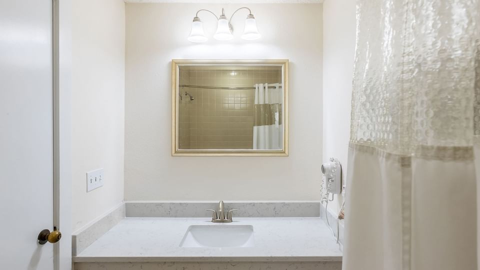 Washroom, Two Bedroom Premium Suite in Palm Coast at Legacy Vacation Resorts