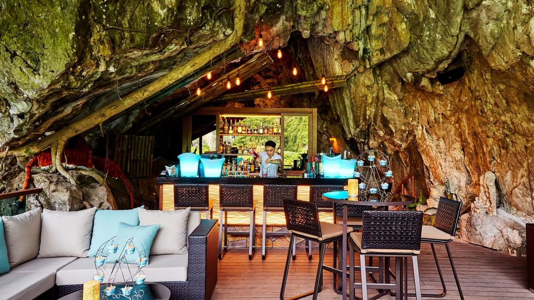 Restaurant and bar at The Banjaran Hotsprings Retreat