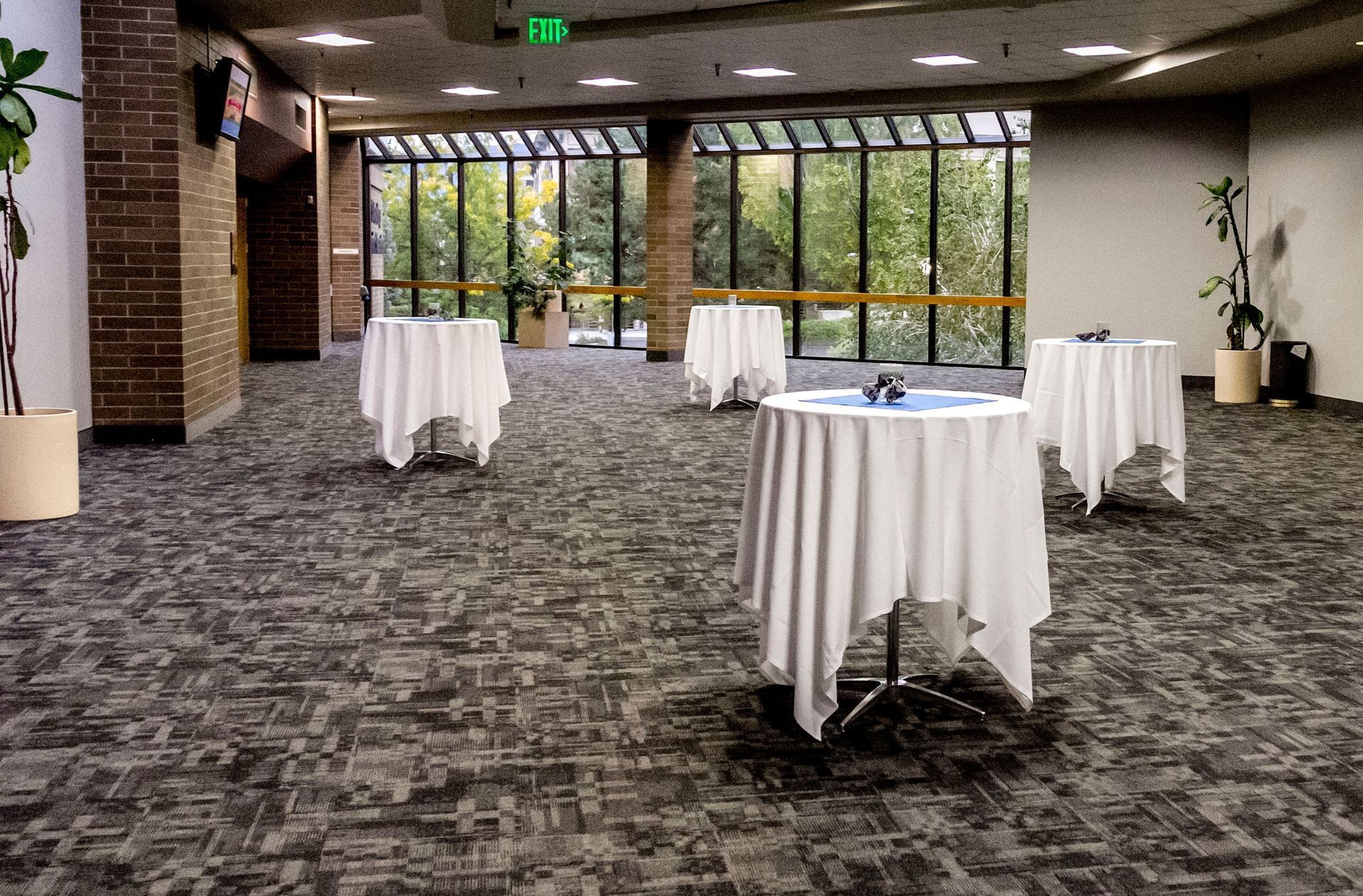 Coast Wenatchee Centre Hotel - Main Lobby