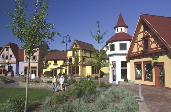Exterior view with buildings and road of Marv Herzog Hotel