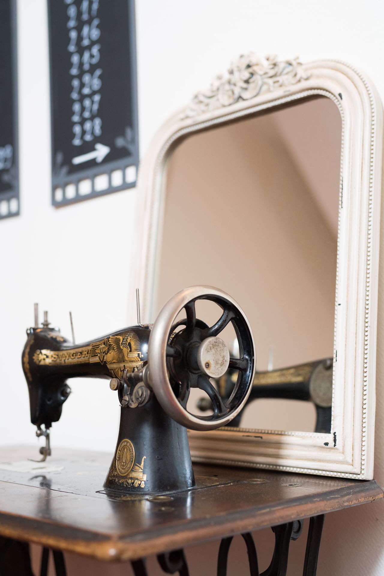 Sewing machine beside the mirror at Le Kastelberg