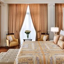 Bedroom with a TV in the Palazzo Suite at Palazzo Versace