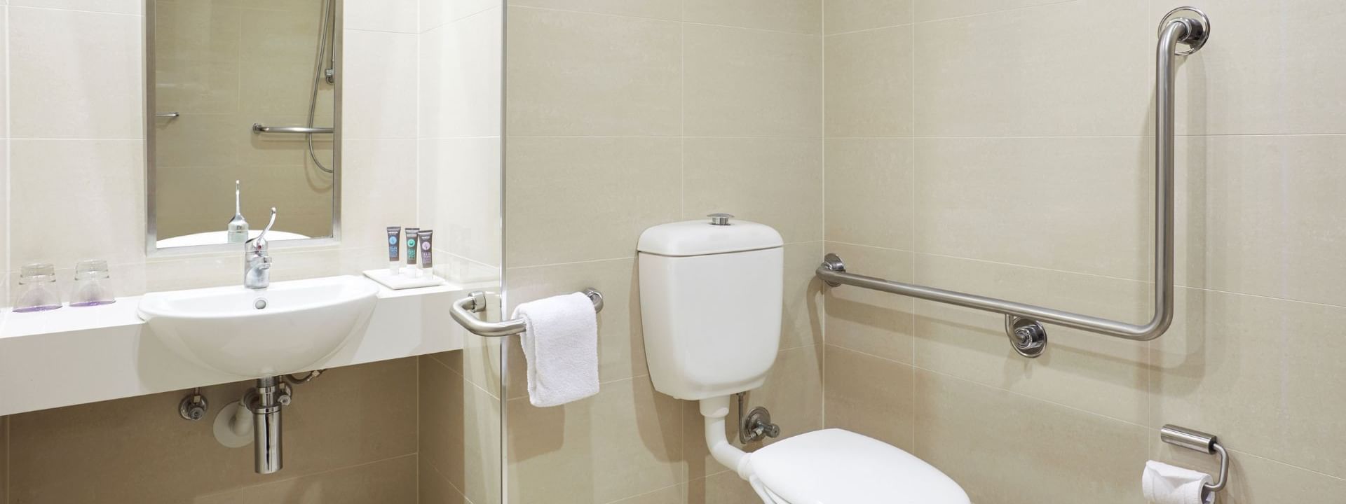 Accessible bathroom at Novotel Perth Langley