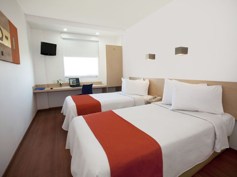 Interior de la habitación accesible en One Hotels