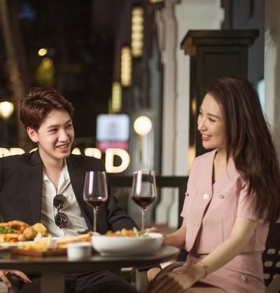 Palm Court Lobby Lounge