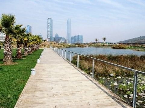 Beautiful Bicentennial Park near NOI Vitacura hotel         