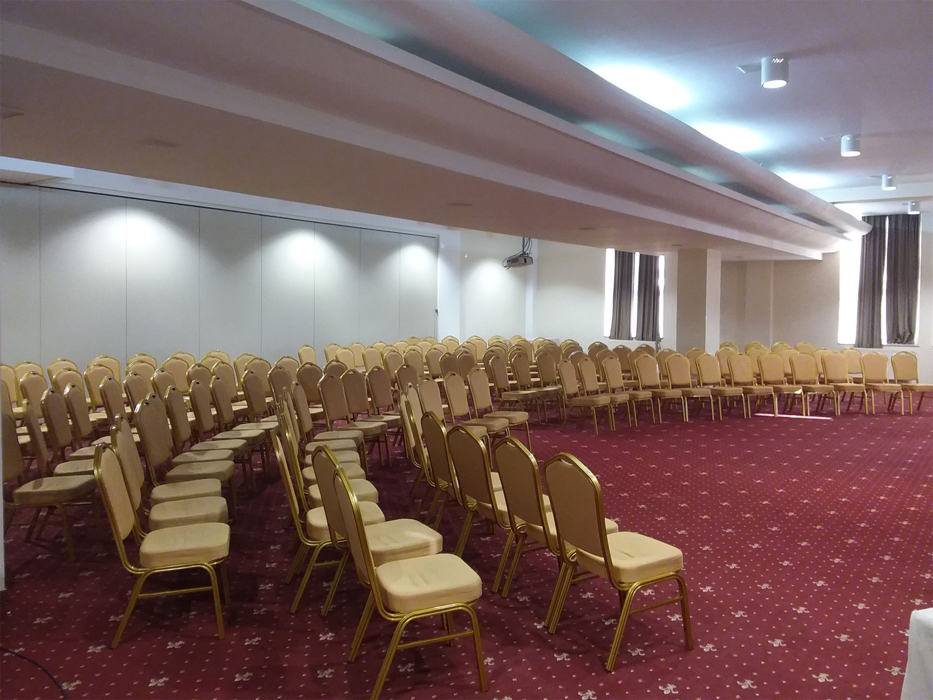 VIENA Room at IAKI Conference & Spa Hotel in Mamaia