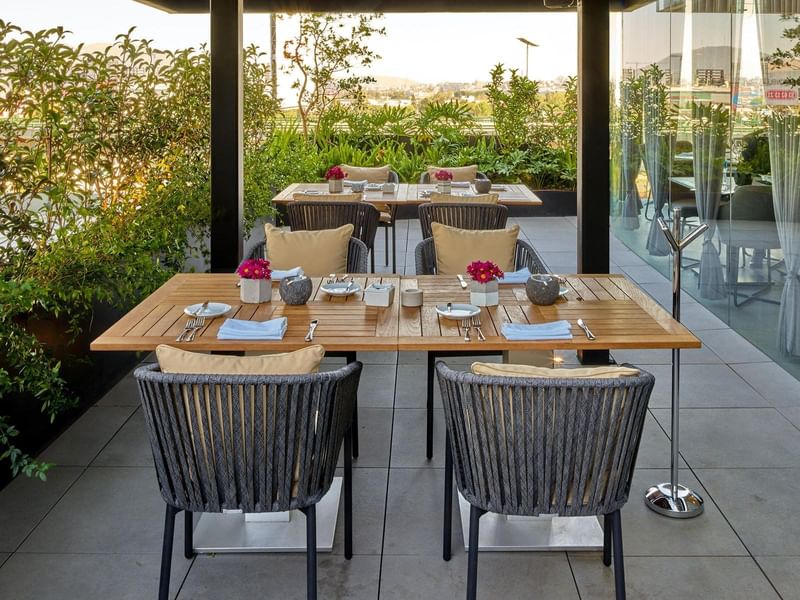 Terrace dining in a Mapani Restaurant at FA México Satélite