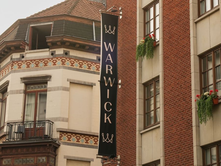 Buitenkant_Hotelgevel_Overdag