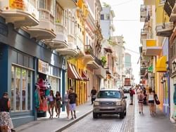 Shops in Fortaleza Street near Hotel El Convento