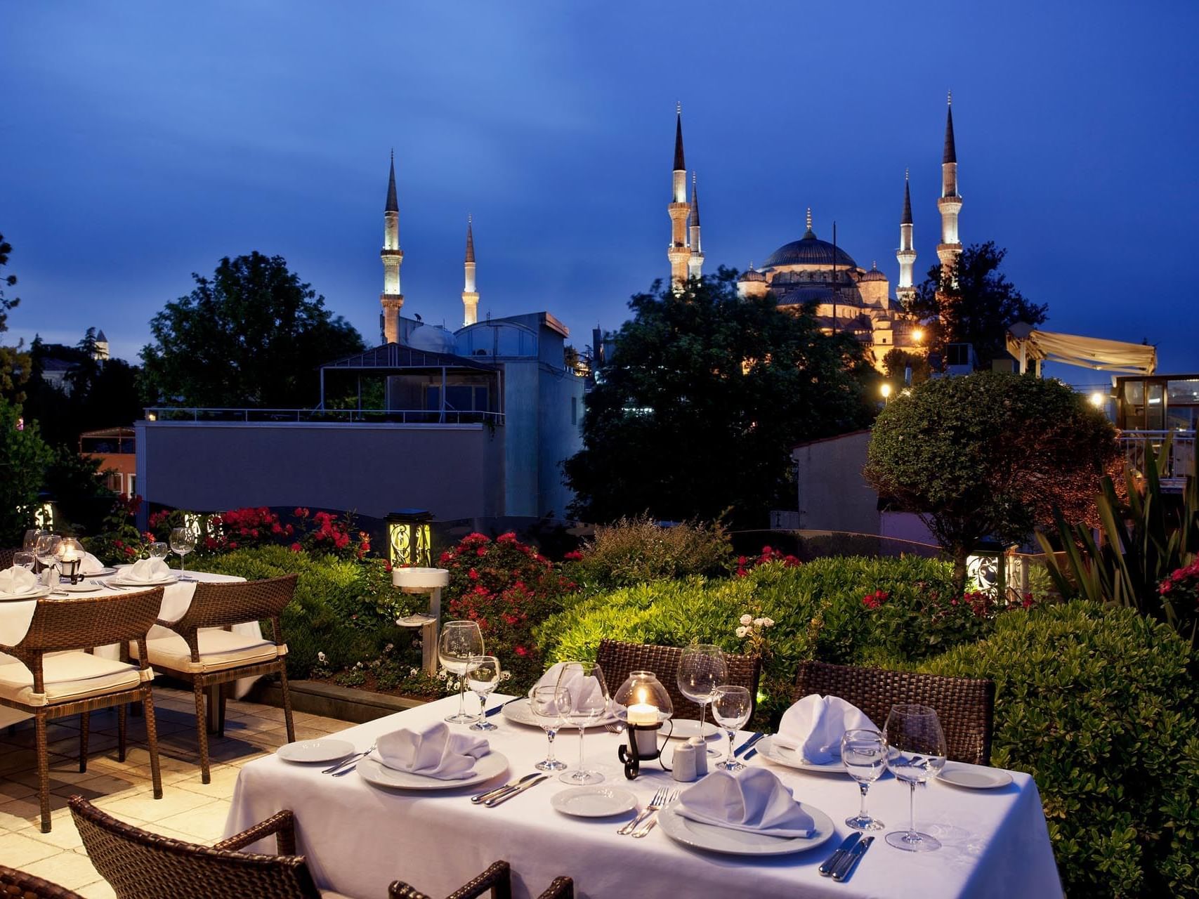 Mosaic Terrace Restaurant  Eresin hotels sultanahmet