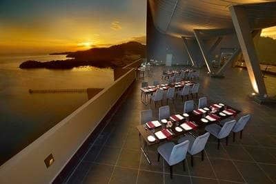 Photo Gallery - Dining (Sky Terrace) at Lexis Suites Penang 2