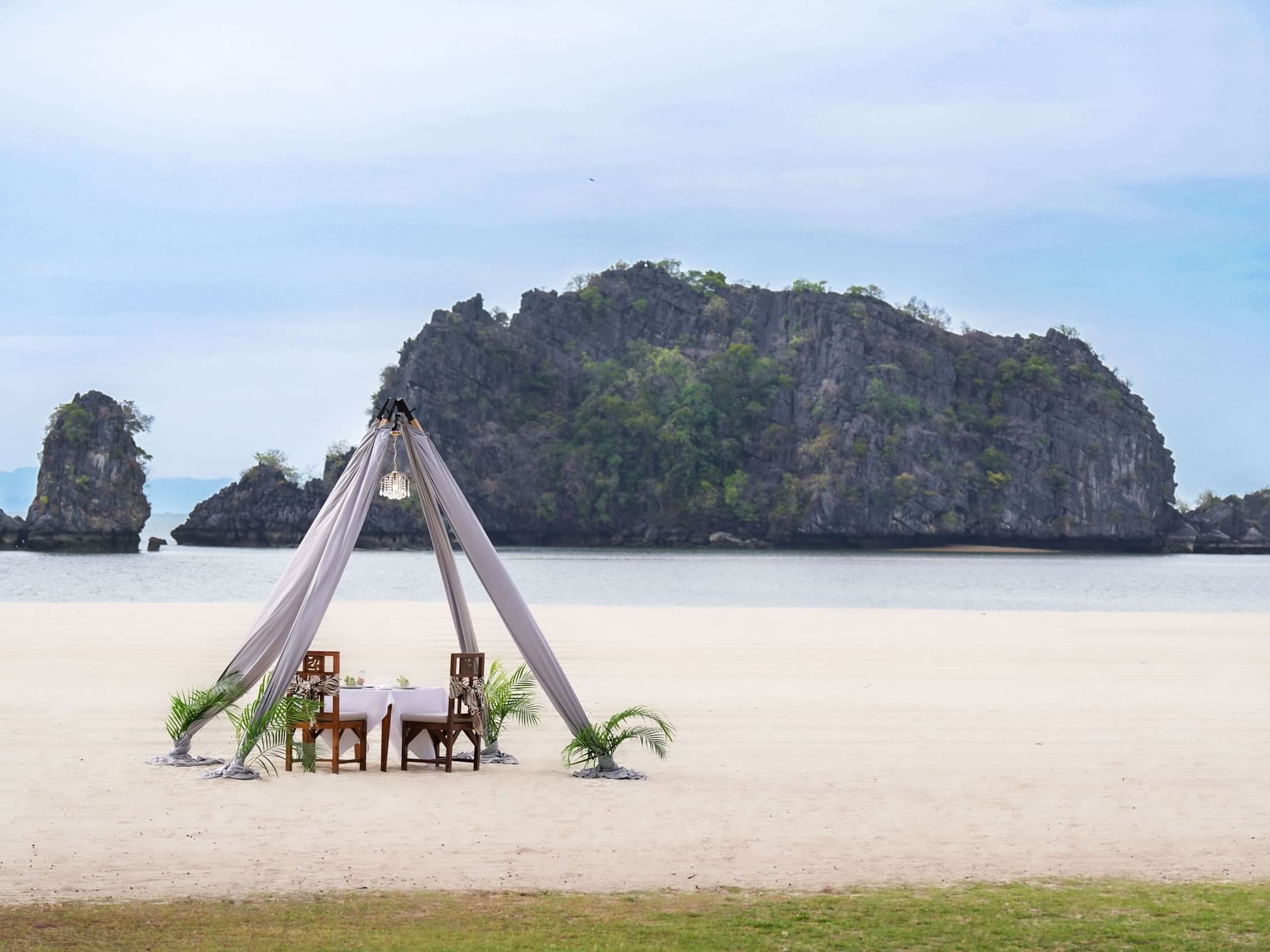 Romantic beach dinner at Tanjung Rhu Resort Langkawi