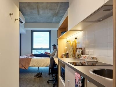 Queen Studio Apartment