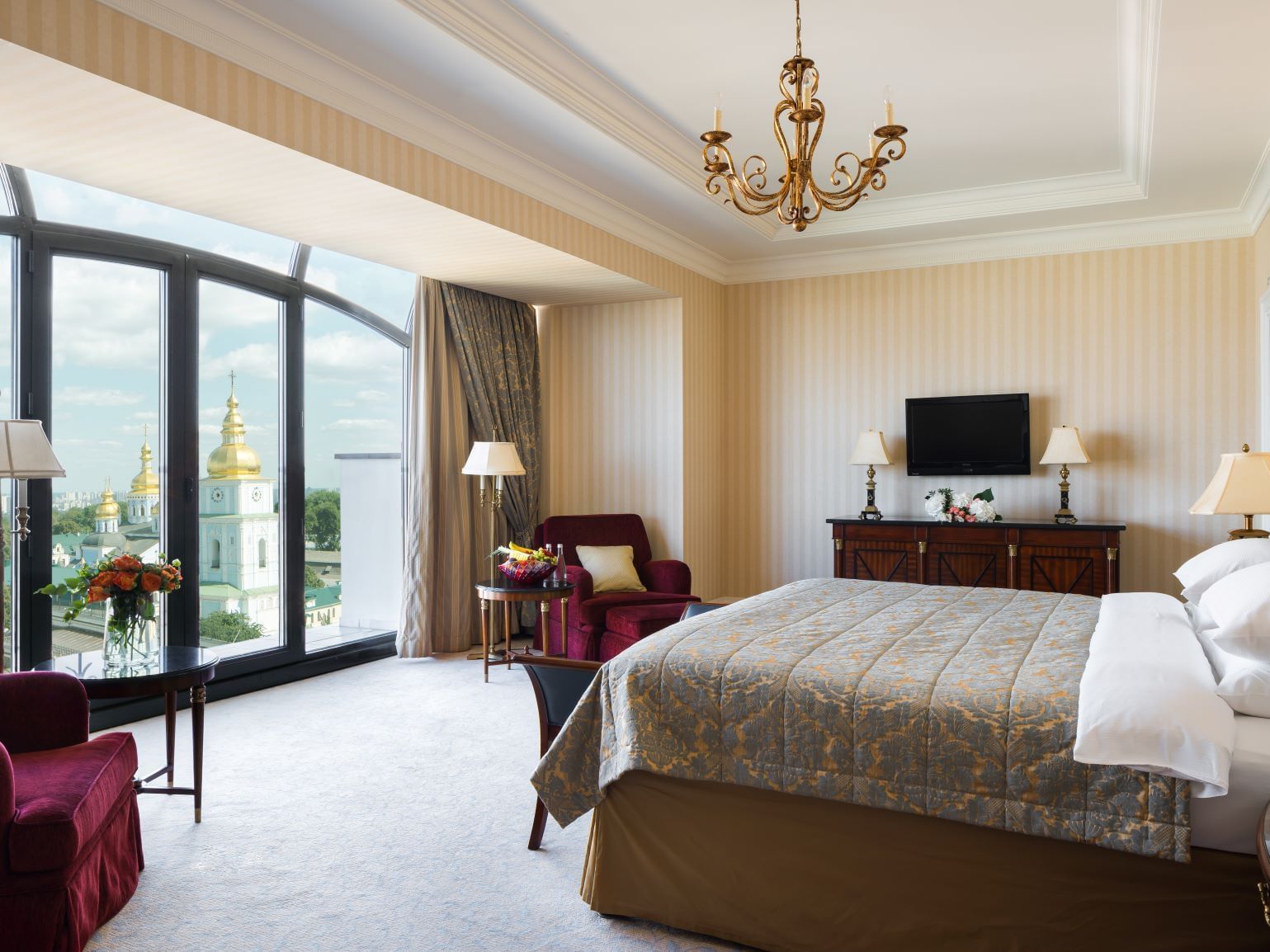 Best Club King Executive at Intercontinental Kyiv hotel