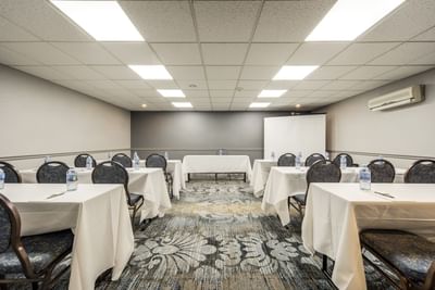 Business Meetings - Monte Carlo Inn Airport Suites