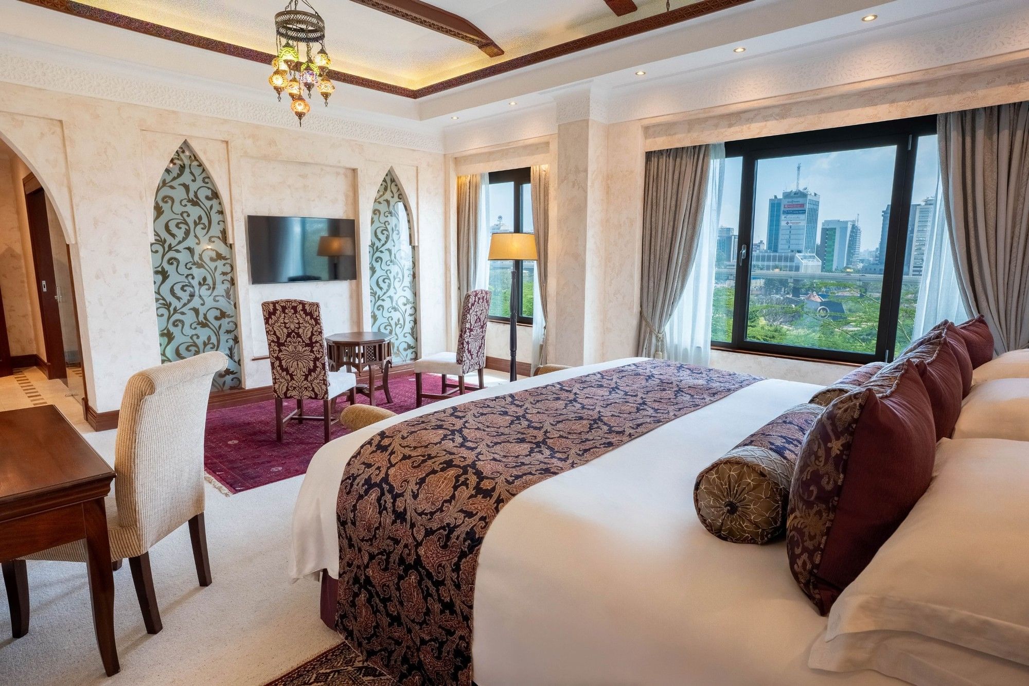 Nairobi Serena Hotel in Nairobi National Park — photo 4