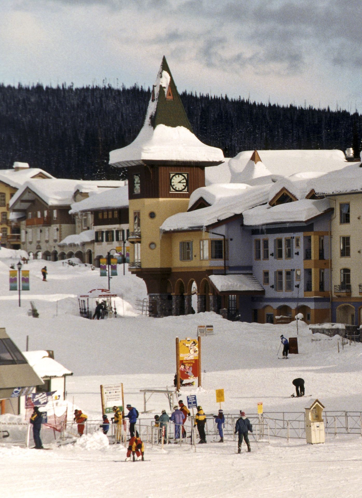 Coast Sundance Lodge - Exterior(1)