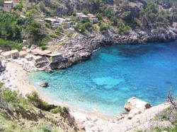 Vistas de la Cala de Deia