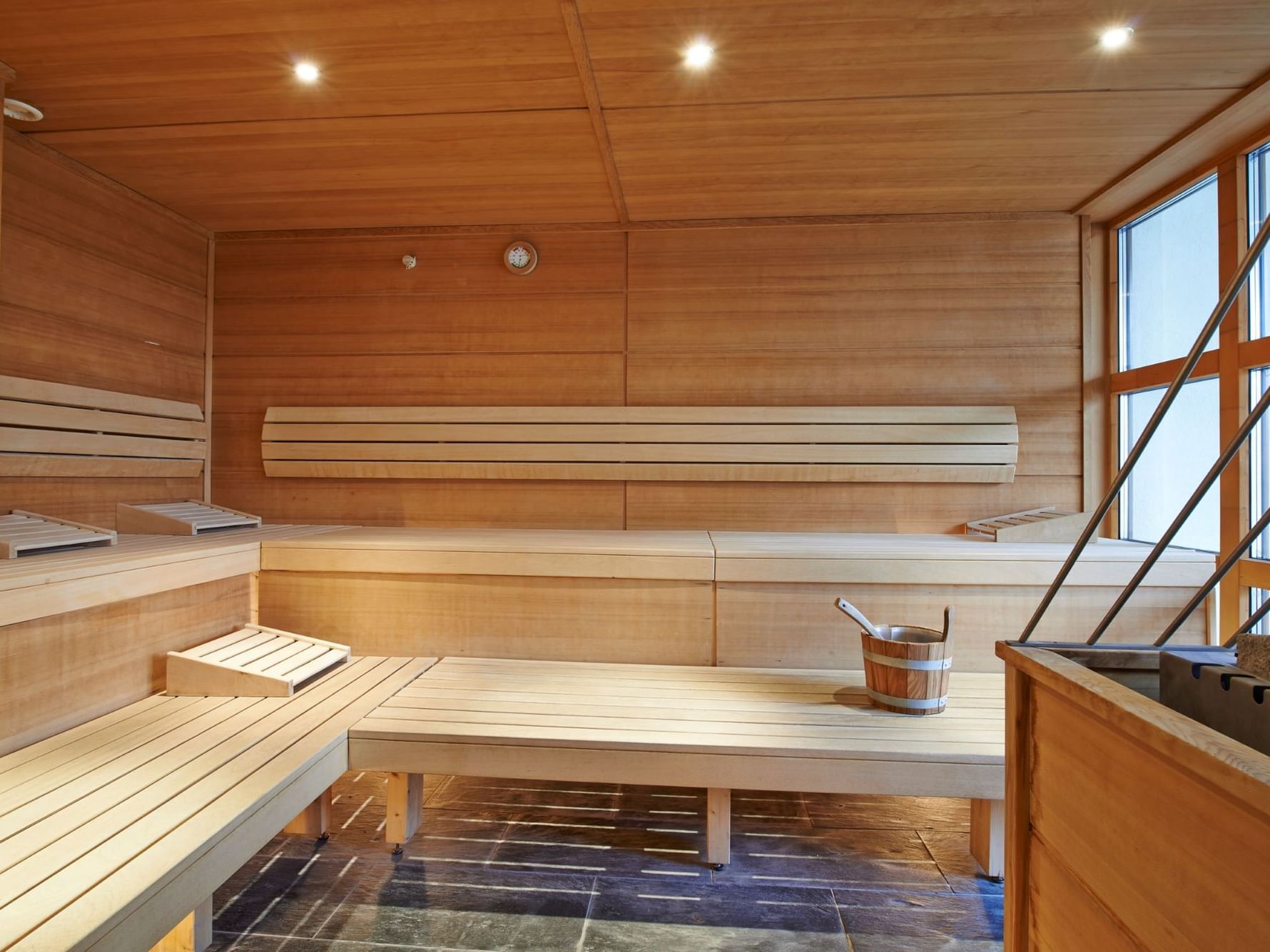 Sitting area in Sauna & Laconium at Ana Hotels Sport