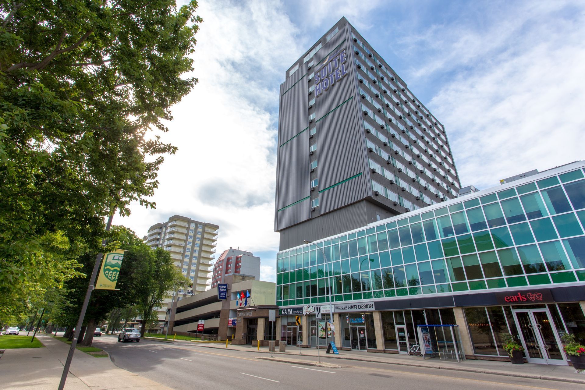 Campus Tower Suite Hotel - Entrance