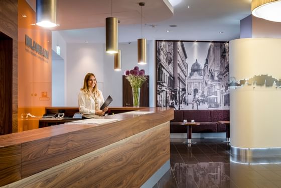 Front desk reception area at Imlauer Vienna