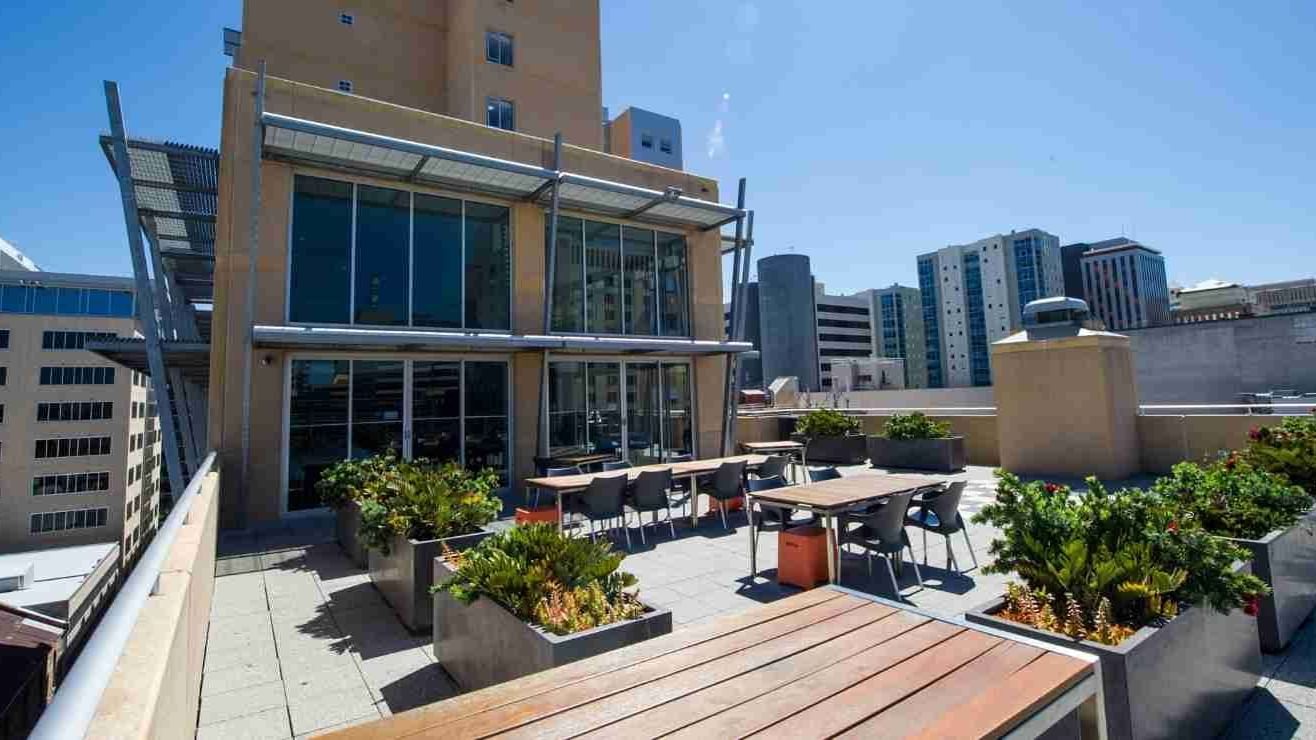 UniLodge Metro Adelaide Rooftop terrace