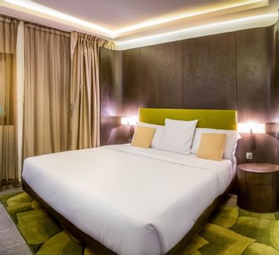 Lit double en chambre standard