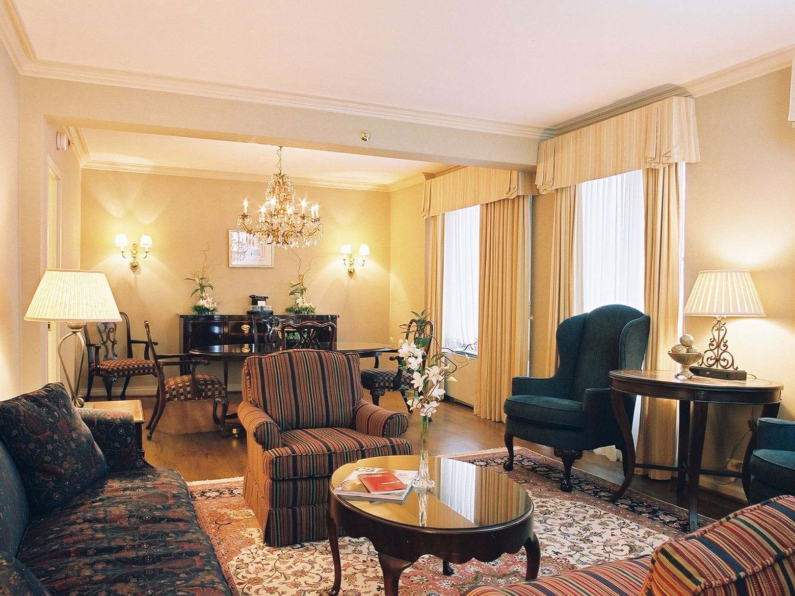Delaware Suite seating & lounge area at The Whitehall Hotel