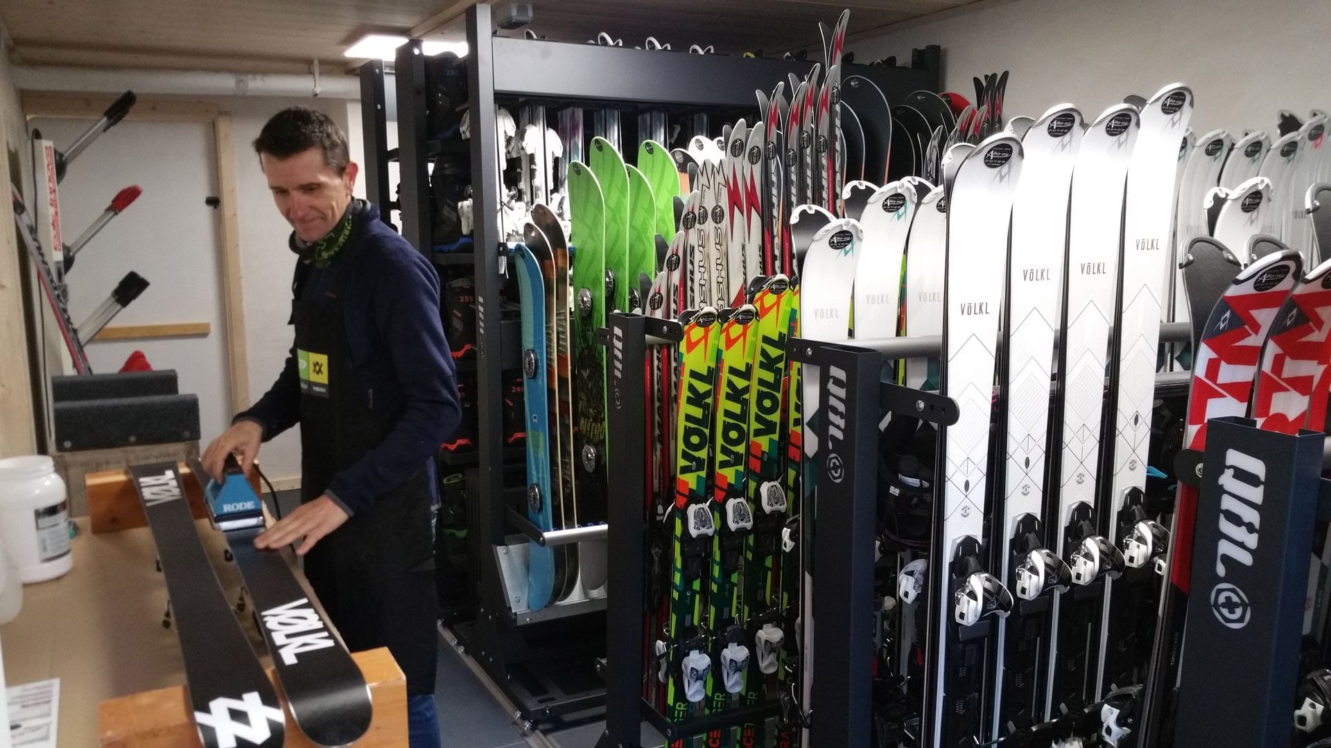 Ski shop at Chalet Hôtel La Chemenaz in Les Contamines-Montjoie