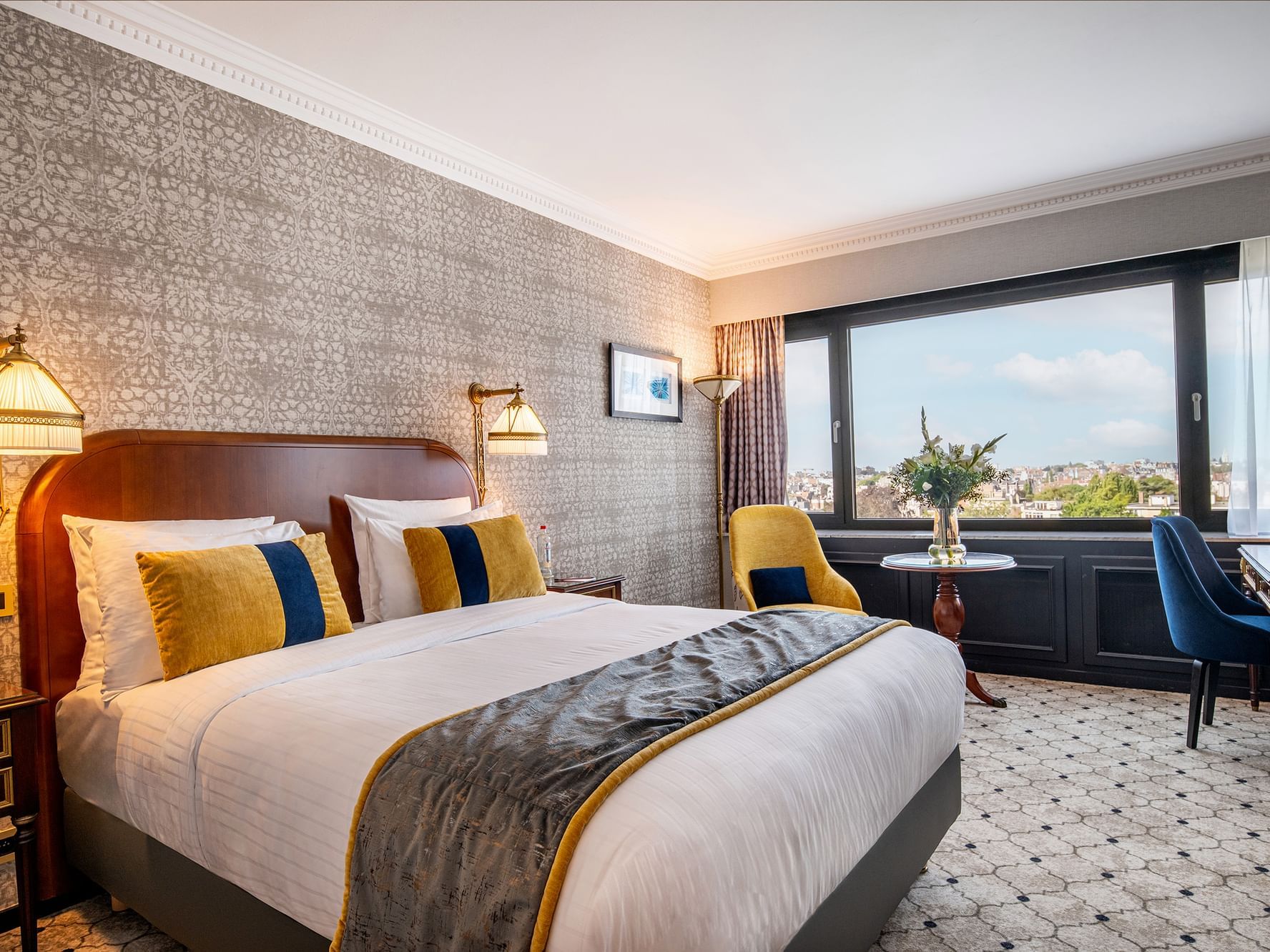 Supérieure Double Jaune 