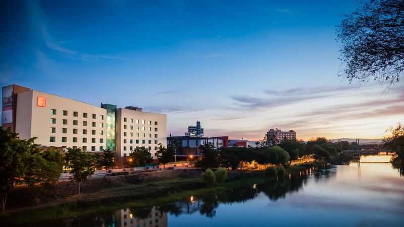 Exterior view of the Fiesta Inn Culiacán