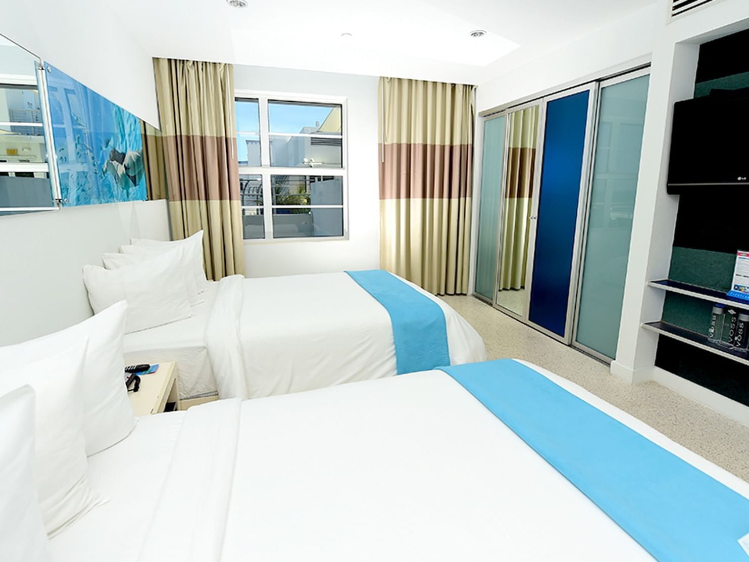 Double beds in Pool view double room at Clevelander South Beach