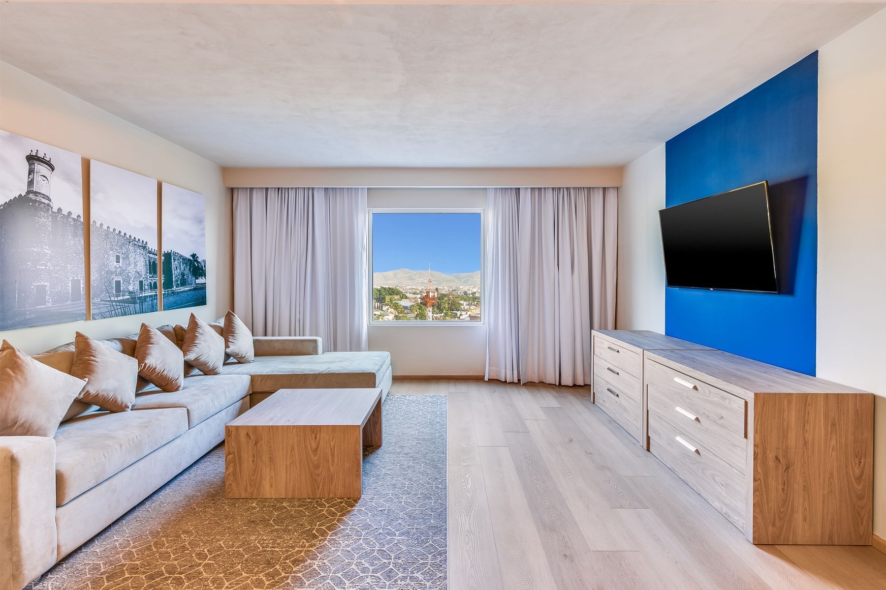 AMPLIAS HABITACIONES