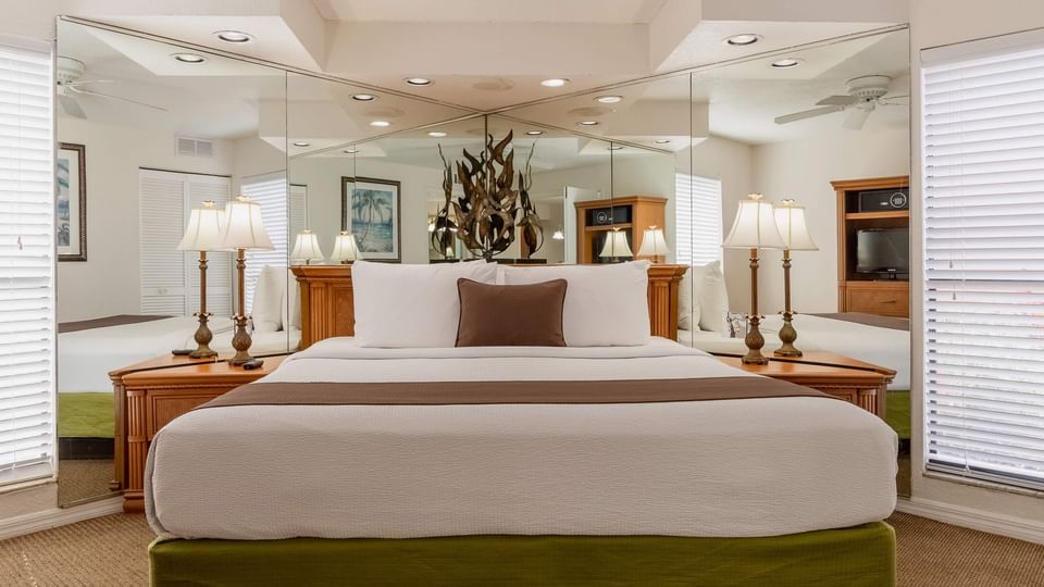 Master Bed at Legacy Vacation Resorts at Lake Buena Vista