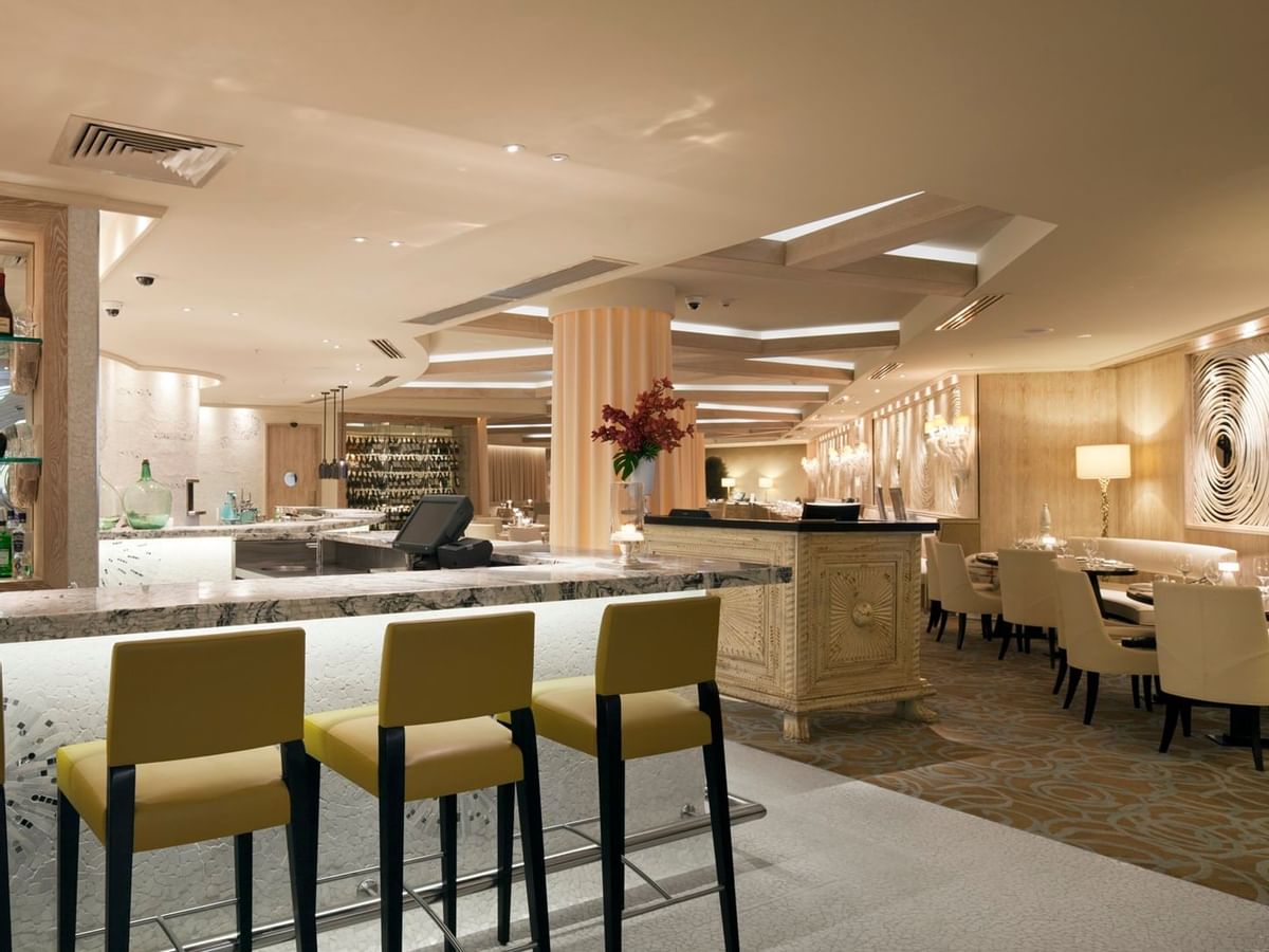 Bar counter & seating area in Modo Mio at Crown Hotel Perth
