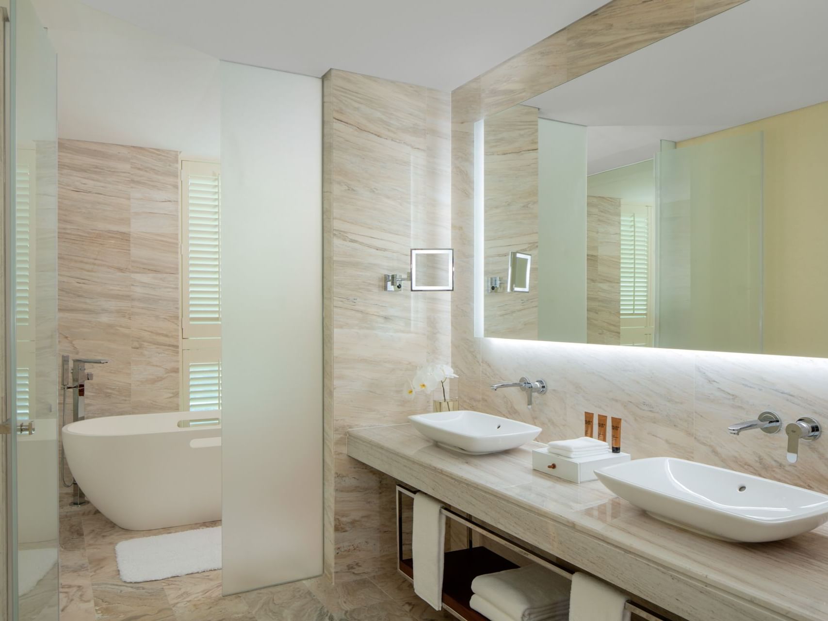 Carole Suite's bathroom vanity and bathtub at Paramount Hotel Dubai