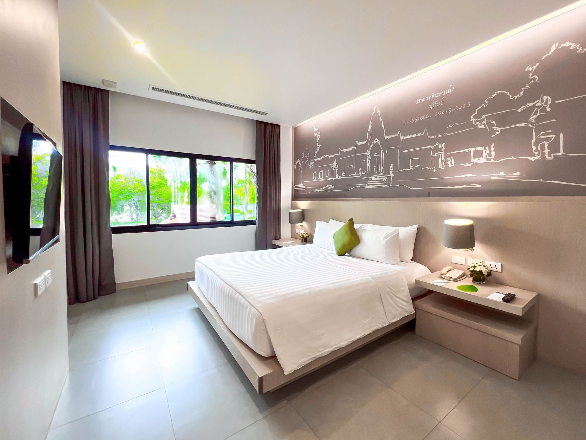 Master bedroom of Three - Bedroom Suite Saeng Chan
