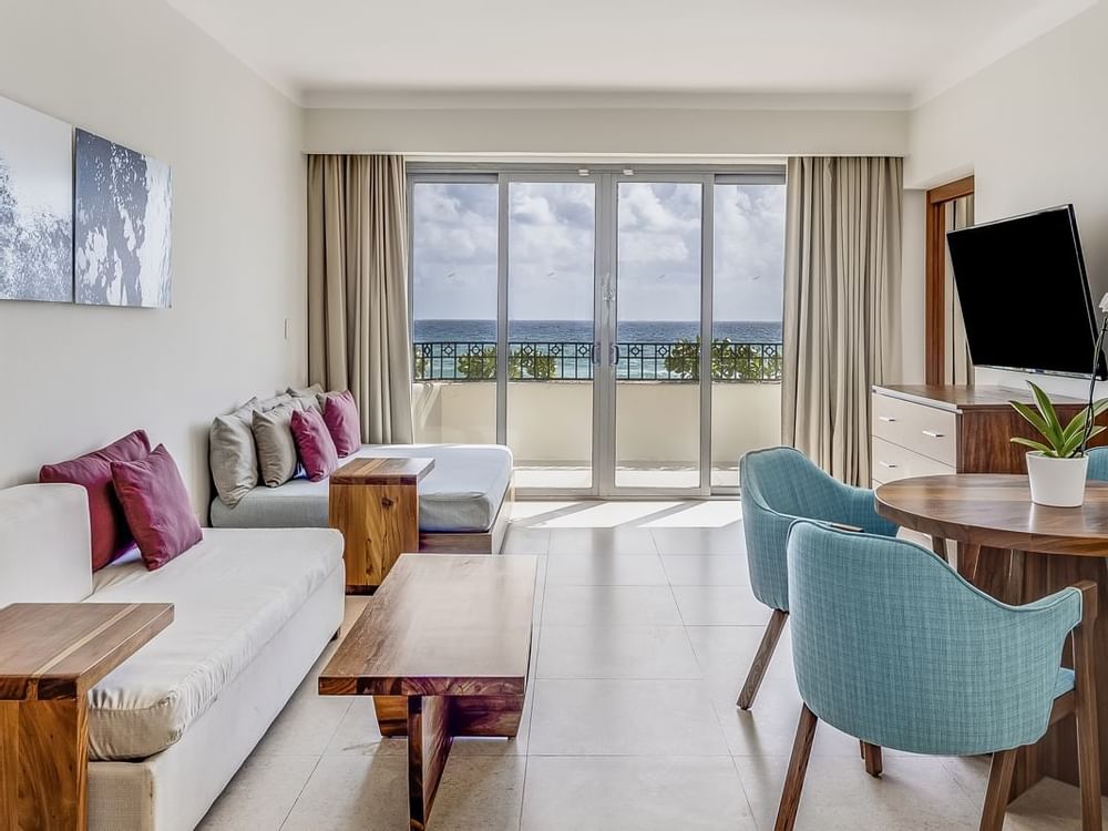 Living room in Premium Master Suite at FA Hotels & Resorts