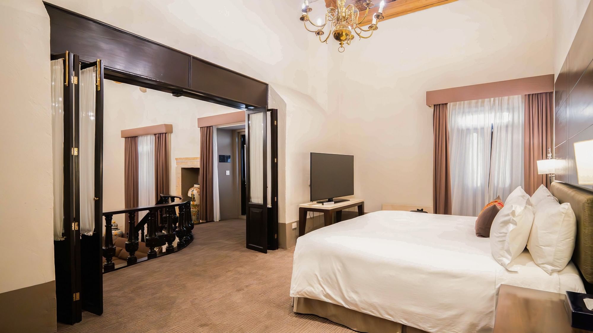 Suite Presidencial King con cama grande y vistas en Quinta Real Puebla, Heroica Puebla de Zaragoza.