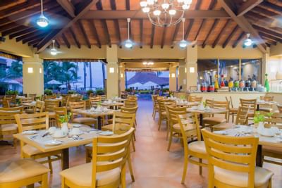 Pergolas Restaurant at Plaza Pelicanos Grand Beach Resort