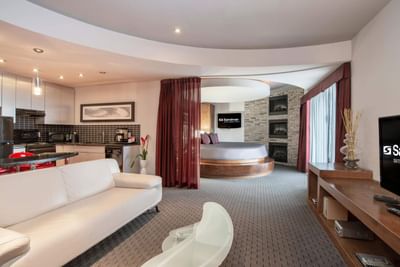 downtown vancouver hotel suites