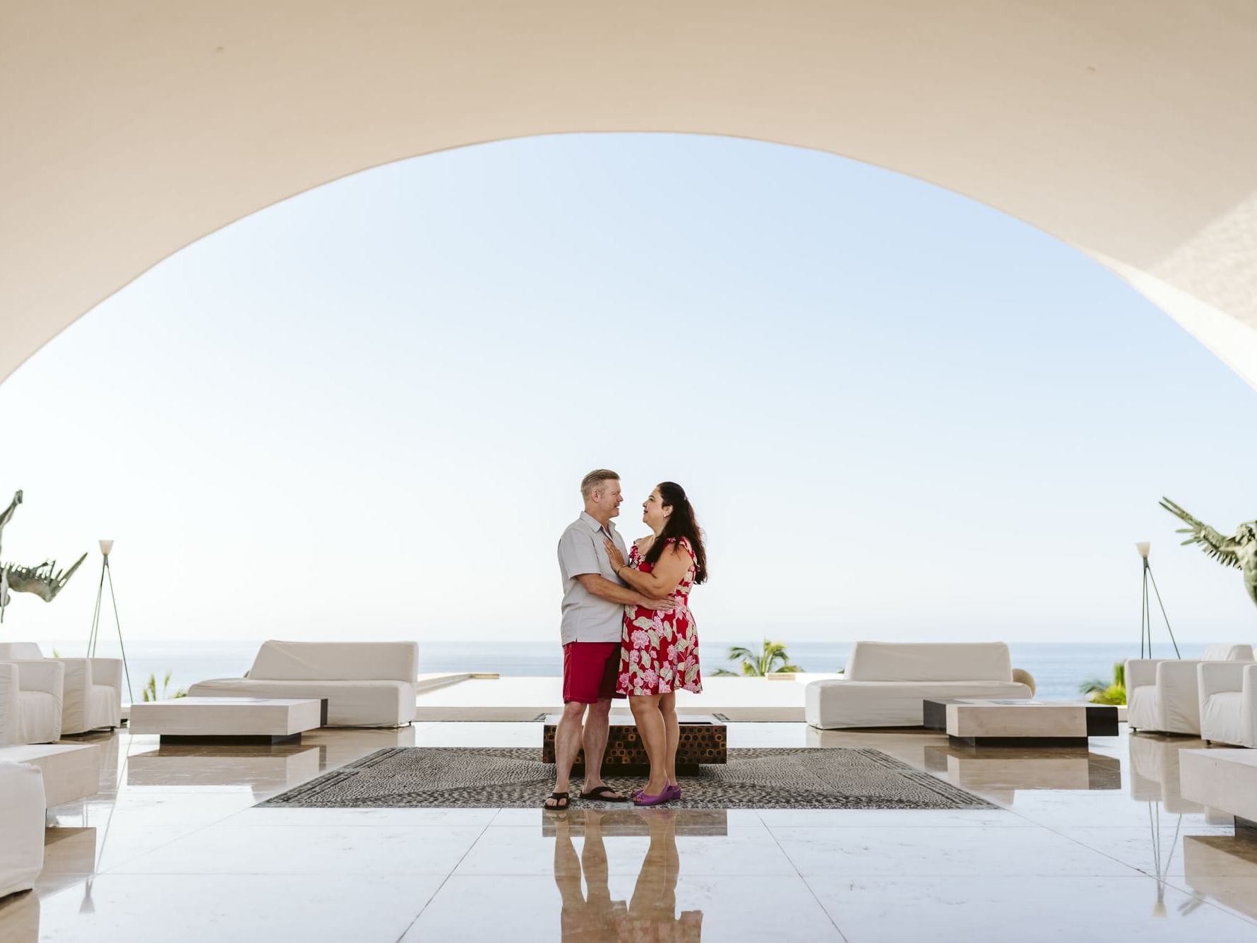 pareja disfrutando del hotel en Los Cabos Marquis 