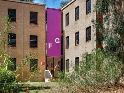 UniLodge @ UC - Buru Exterior 7