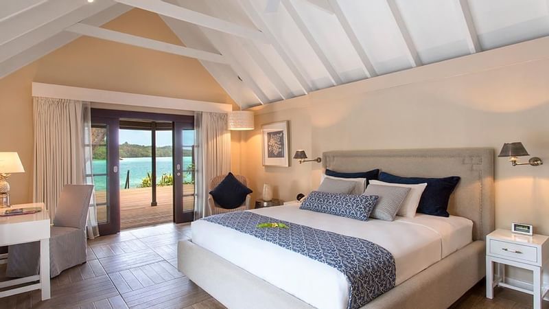 Working desk & bed in Efate Pool Villa at Warwick Le Lagon 